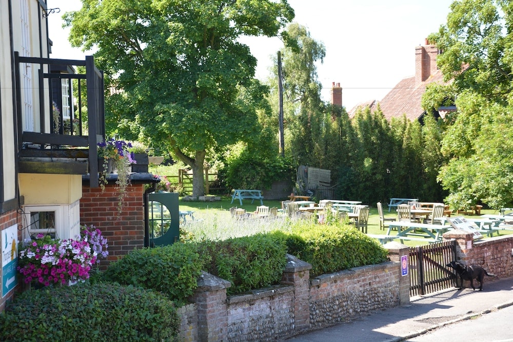 The Dolphin Inn